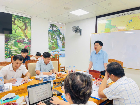 THẨM ĐỊNH DANH MỤC KỸ THUẬT ĐẶC BIỆT TRONG ĐIỀU TRỊ SỎI THẬN TẠI TRUNG TÂM Y TẾ THÀNH PHỐ BẮC GIANG